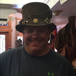 Meet your Posher, Mark